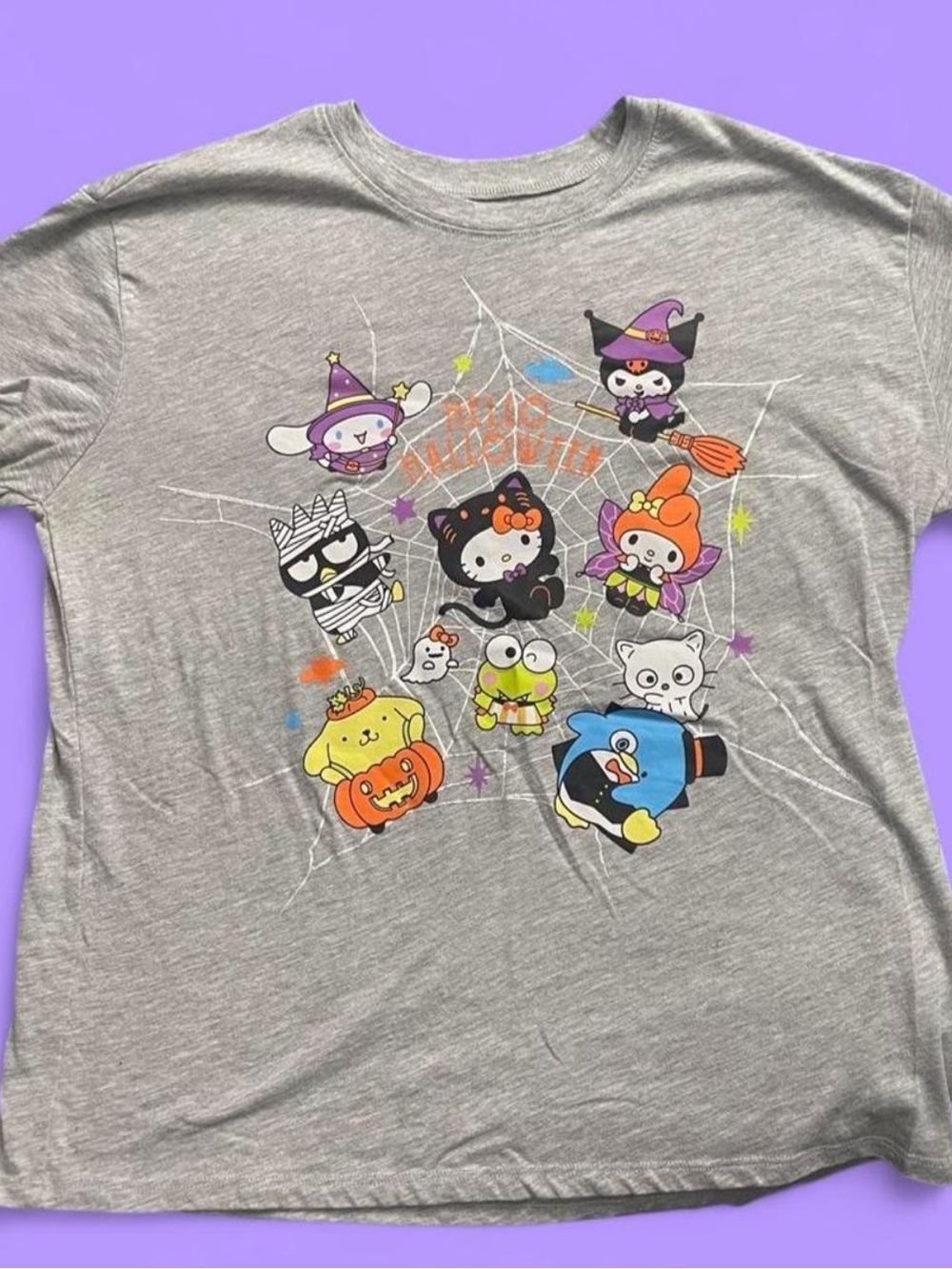 Hello Kitty Halloween Crewneck Tee - Gray with Multicolor Characters
